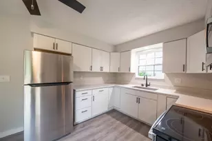 304 Sunset Dr, Aurora, IN 47001 - Photo 12
