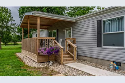 24064 US Highway 52, Laurel, IN 47024 - Photo 4