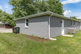 123 N Sycamore Dr, Hanover, IN 47243 - Photo 40