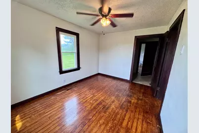 2538 E State Road 44, Connersville, IN 47331 - Photo 8