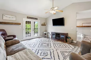 108 Farrar Dr, Aurora, IN 47001 - Photo 12
