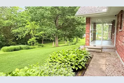 240 E Austin Street, Versailles, IN 47042 - Photo 4