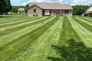 1006 Doesprings Dr, Sunman, IN 47041 - Photo 10