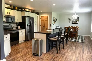 1006 Doesprings Dr, Sunman, IN 47041 - Photo 4