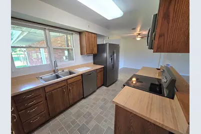 26098 State Road 46, Batesville, IN 47006 - Photo 6
