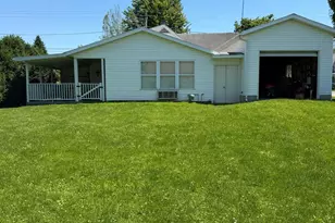 221 S Eastern Ave, Batesville, IN 47006 - Photo 6