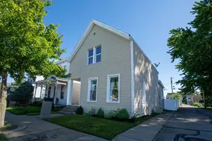 224 Charlotte St, Lawrenceburg, IN 47025 - Photo 1