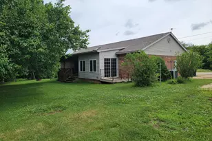 10827 Highridge Rd, Aurora, IN 47001 - Photo 4