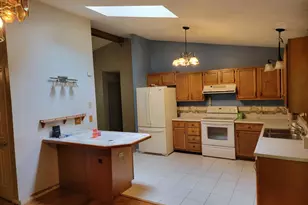10827 Highridge Rd, Aurora, IN 47001 - Photo 18