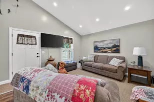 107 Harlan St, Osgood, IN 47037 - Photo 4