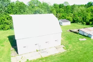 18092 Stone Church Rd, Laurel, IN 47024 - Photo 10