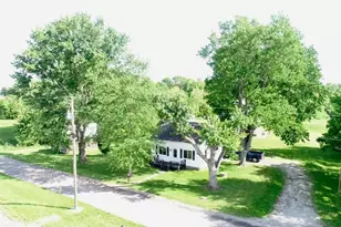 18092 Stone Church Rd, Laurel, IN 47024 - Photo 12