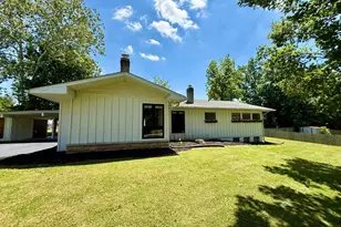 112 S 2nd St, Batesville, IN 47006 - Photo 1