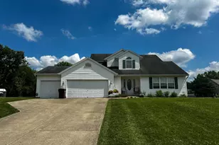 323 Woodfield Dr, Batesville, IN 47006 - Photo 1