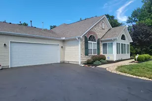 30 Pebble Beach Ln, Lawrenceburg, IN 47025 - Photo 2