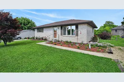 601 Pleasant View Drive, Aurora, IN 47001 - Photo 2