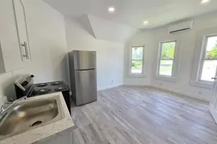 612 W 4th St, Marion, IN 46952 - Photo 34