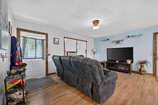 601 W Carr St, Milan, IN 47031 - Photo 4