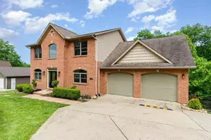 1753 E Cove Cir, Lawrenceburg, IN 47025 - Photo 2