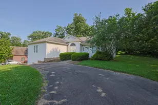 20821 Alpine Dr, Lawrenceburg, IN 47025 - Photo 2