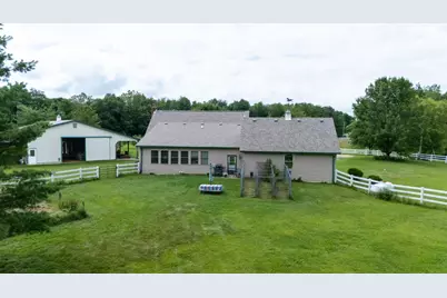 12567 White Plains Rd, Milan, IN 47031 - Photo 8