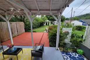 609 Walnut St, Madison, IN 47250 - Photo 32
