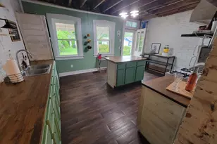 609 Walnut St, Madison, IN 47250 - Photo 12