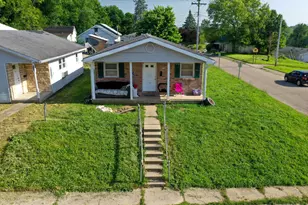 821 W 6th St, Connersville, IN 47331 - Photo 6