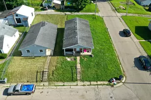 821 W 6th St, Connersville, IN 47331 - Photo 14