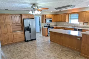 511 Jefferson St, Vevay, IN 47043 - Photo 6