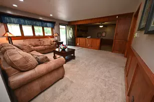 826 E Beech St, Osgood, IN 47037 - Photo 24