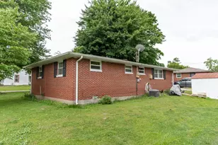 106 W 1st St, Hanover, IN 47243 - Photo 30