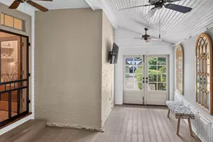 712 E Main St, Madison, IN 47250 - Photo 24