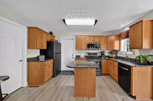 19341 Georgetown Rd, Lawrenceburg, IN 47025 - Photo 14
