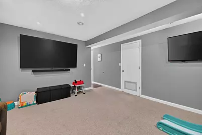 18552 Whispering Woods Drive, Lawrenceburg, IN 47025 - Photo 24
