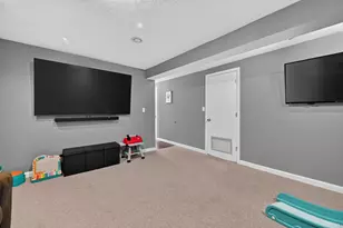 18552 Whispering Woods Dr, Lawrenceburg, IN 47025 - Photo 24
