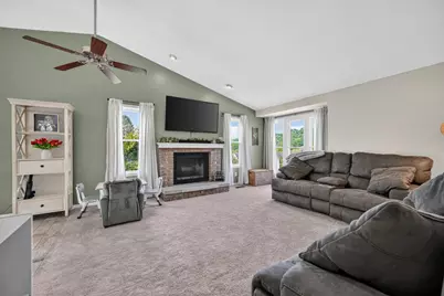 18552 Whispering Woods Drive, Lawrenceburg, IN 47025 - Photo 4