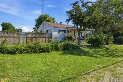 202 W 22nd Street, Connersville, IN 47331 - Photo 6