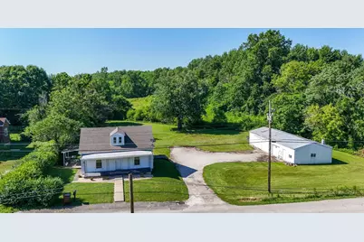 525 W Ellis Street, Milan, IN 47031 - Photo 2