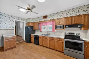 423 Ludlow St, Lawrenceburg, IN 47025 - Photo 16