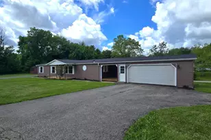 13015 Wilmington Ct, Aurora, IN 47001 - Photo 1