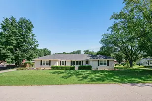 58 Hunters Ln, Batesville, IN 47006 - Photo 2