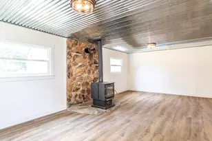 6140 N Philomath Rd, Brownsville, IN 47325 - Photo 14