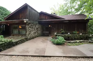 714 Edgewood Dr, Batesville, IN 47006 - Photo 1