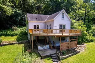 181 Market St, Aurora, IN 47001 - Photo 2