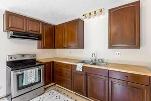 181 Market St, Aurora, IN 47001 - Photo 8