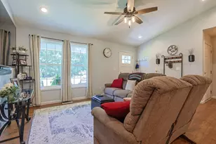 20129 Loop Rd, Batesville, IN 47006 - Photo 6