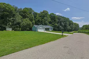 20129 Loop Rd, Batesville, IN 47006 - Photo 2