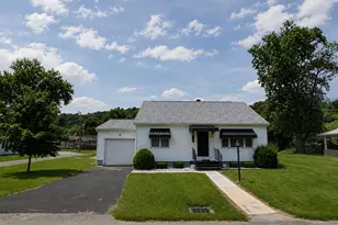 304 Brindley Ave, Vevay, IN 47043 - Photo 2