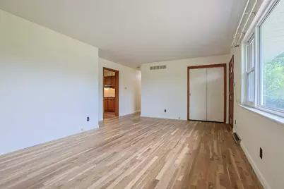 112 Hillview Drive, Aurora, IN 47001 - Photo 6
